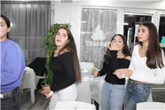 strippedCaption